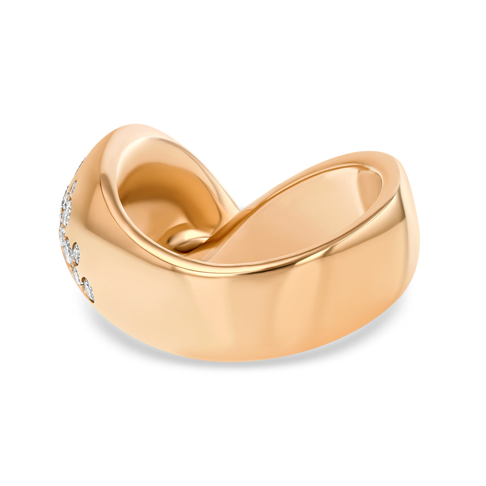 Cartier v 2025 shaped ring